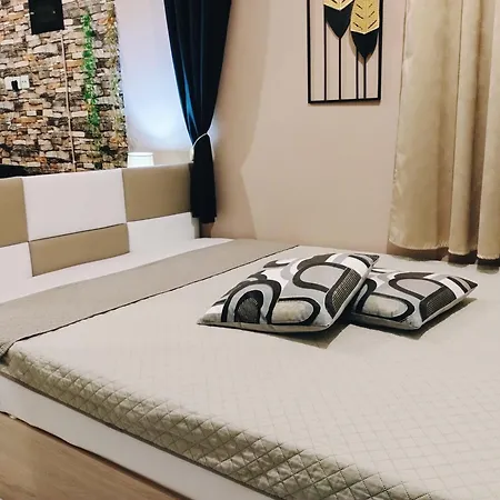 Mini House Apartment *